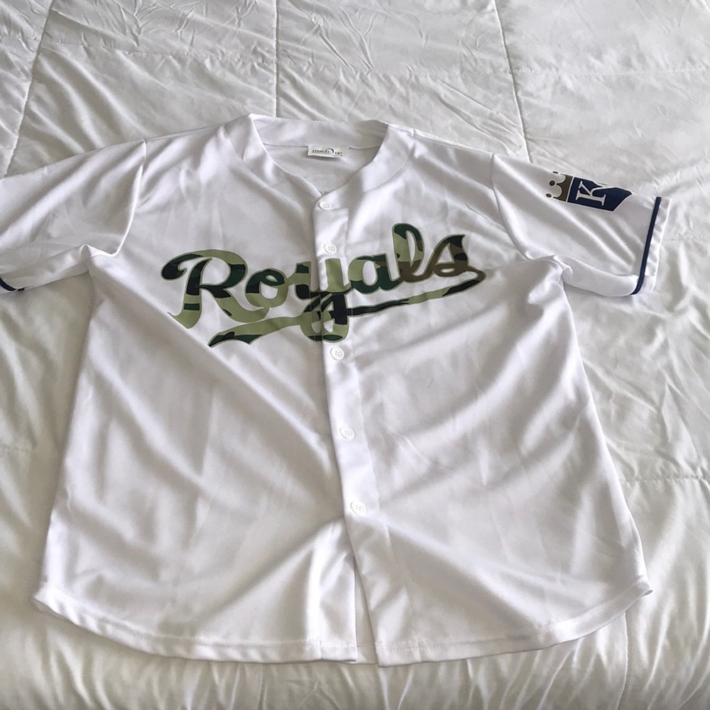Camo KC Royals Jersey - Medium